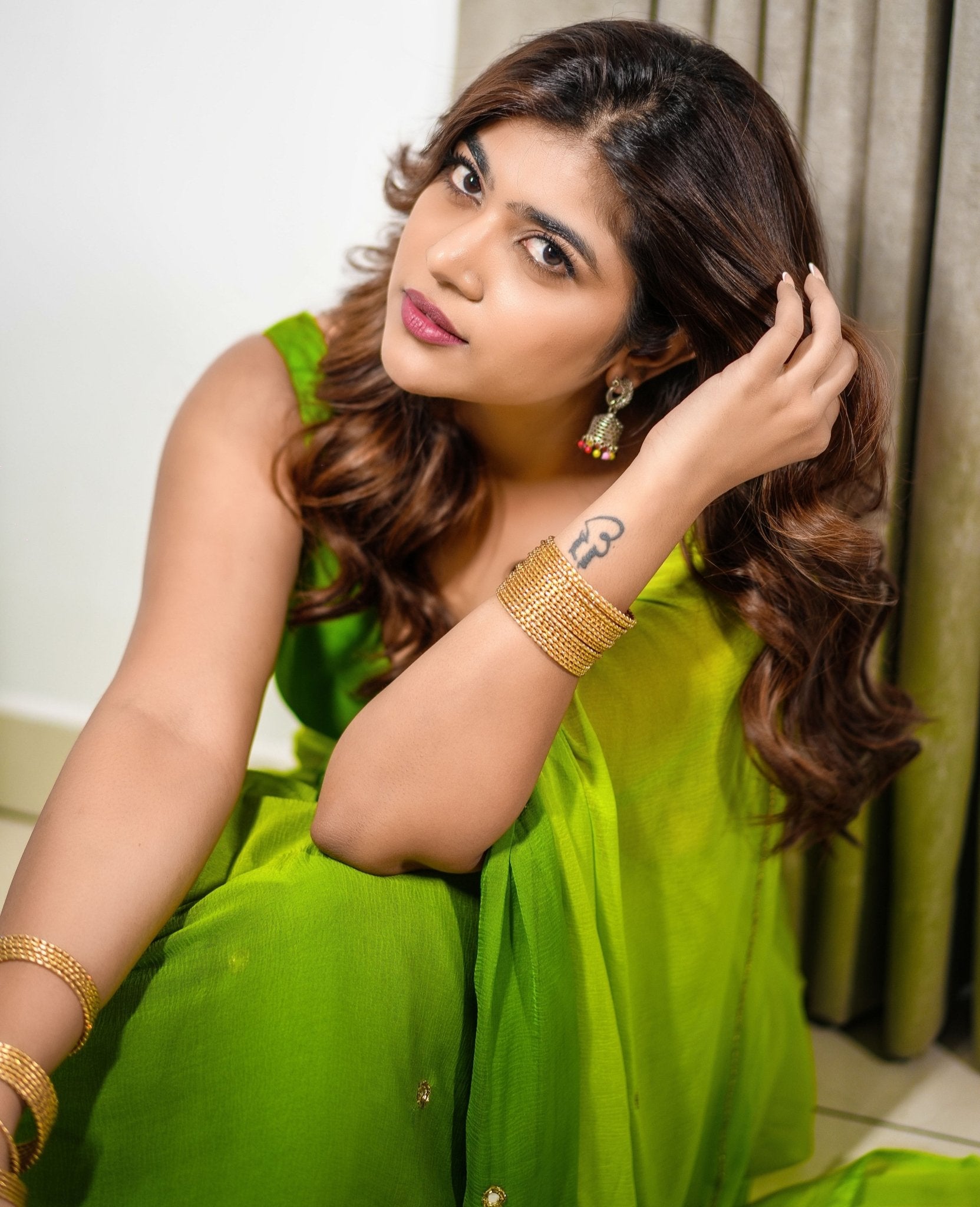 Dream Girl - house of suhiDream GirlSariHouse Of SuhiGreen - Dual Shadedhouse of suhi