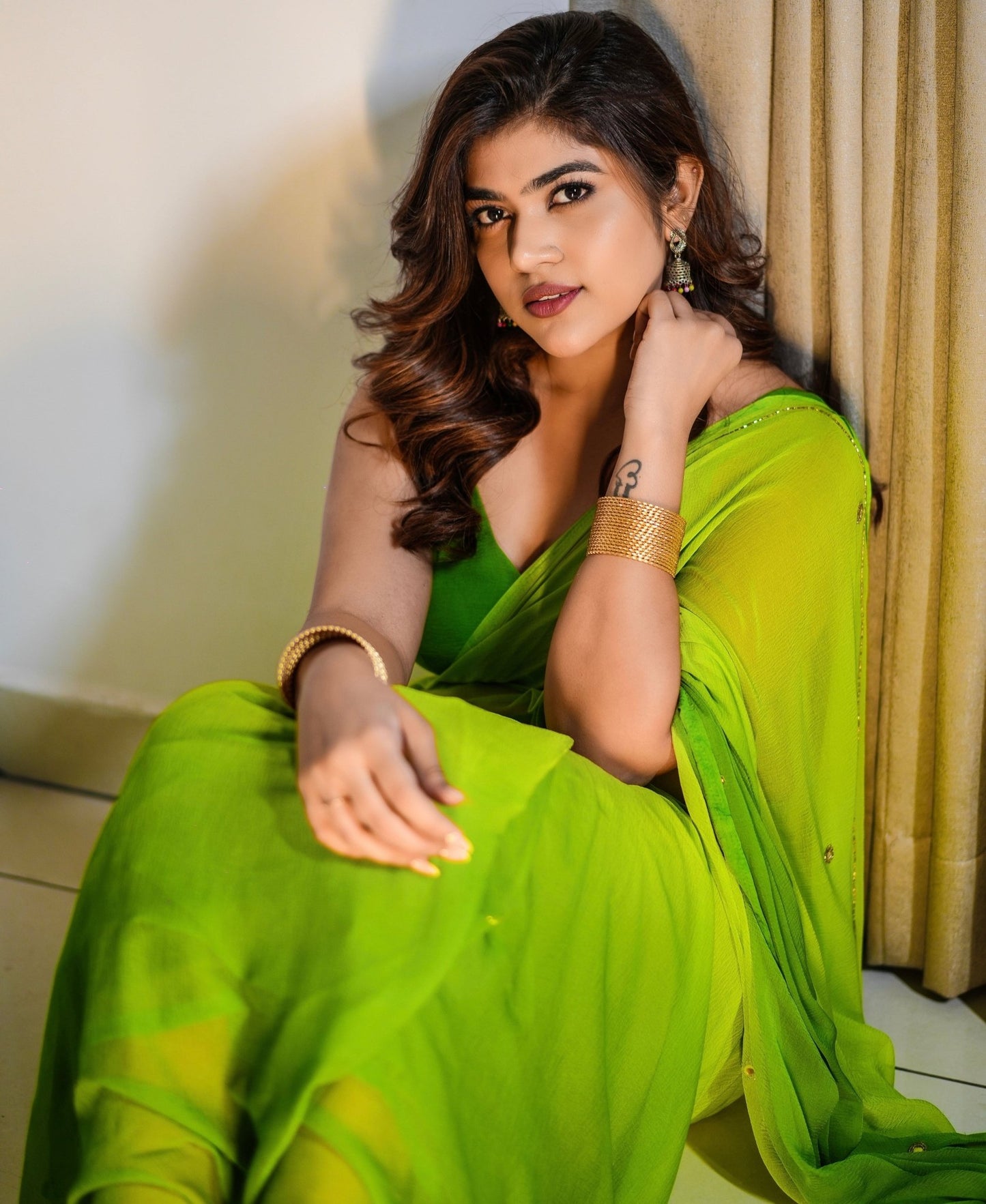 Dream Girl - house of suhiDream GirlSariHouse Of SuhiGreen - Dual Shadedhouse of suhi