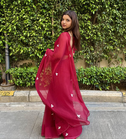 Wine - house of suhiWineSariHouse Of SuhiBurgundy🍷house of suhi